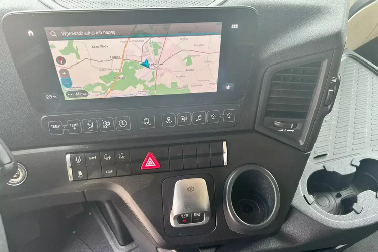 Mercedes 2545 BIGSPACE zdjęcie 31