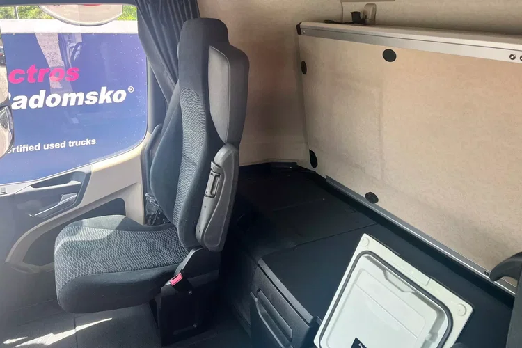 Mercedes 2545 BIGSPACE zdjęcie 33