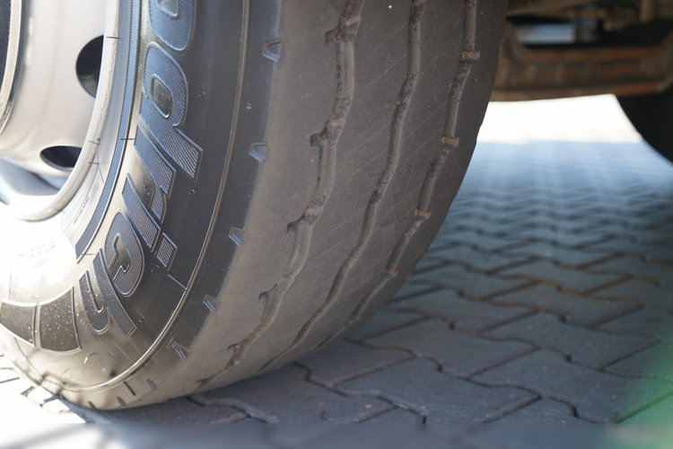 Volvo FMX 450 / 8X4 / WYWROTKA 2 STRONNA / HYDROBURTA / AUTOMATYCZNA PLANDEKA / I-SHIFT / EURO 6 / SPROWADZONY zdjęcie 33