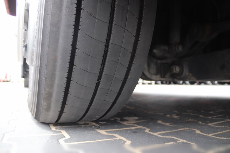 Mercedes -BENZ ACTROS 2548 / 6x2 / KLIMA POSTOJOWA / BIG SPACE / OŚ PODNOSZONA / PO ZŁOTYM KONTRAKCIE SERWISOWYM zdjęcie 14