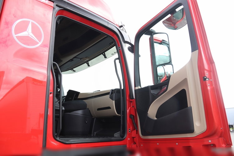 Mercedes -BENZ ACTROS 2548 / 6x2 / KLIMA POSTOJOWA / BIG SPACE / OŚ PODNOSZONA / PO ZŁOTYM KONTRAKCIE SERWISOWYM zdjęcie 42