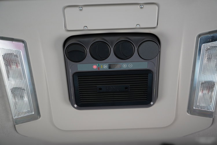 Renault T 440 / 13 LITROWY / RETARDER / KLIMATYZACJA POSTOJOWA / ALUFELGI / SPROWADZONA / 2017 ROK zdjęcie 33