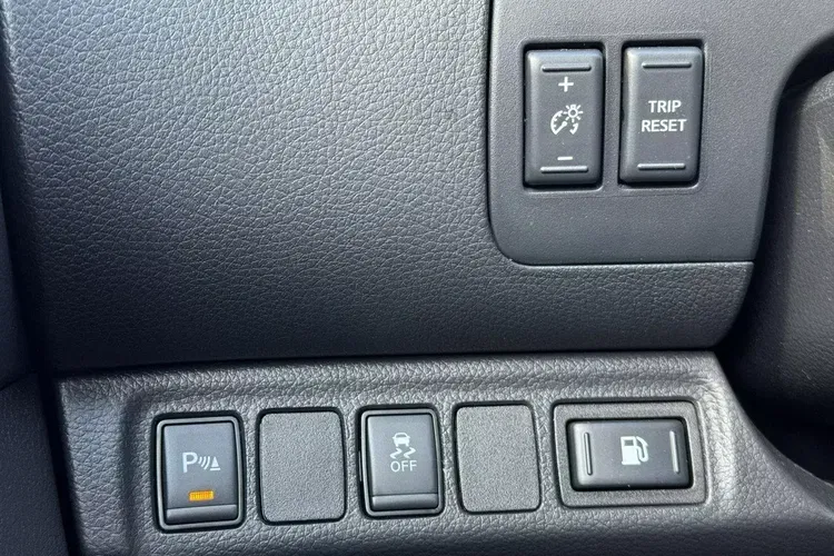 Nissan navara zdjęcie 18