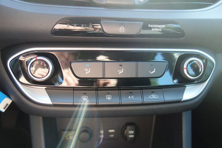 i30 HYUNDAI I 3O BENZYNA +GAZ zdjęcie 13