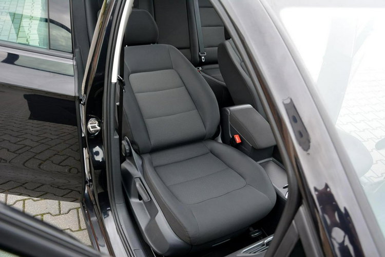 Volkswagen Golf Sportsvan 1.6TDI(110KM) DSG Radar ACC Navi 2xParktronic Klimatronic z Niemiec zdjęcie 21