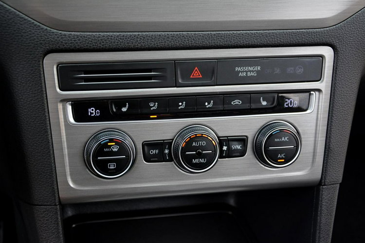 Volkswagen Golf Sportsvan 1.6TDI(110KM) DSG Radar ACC Navi 2xParktronic Klimatronic z Niemiec zdjęcie 30