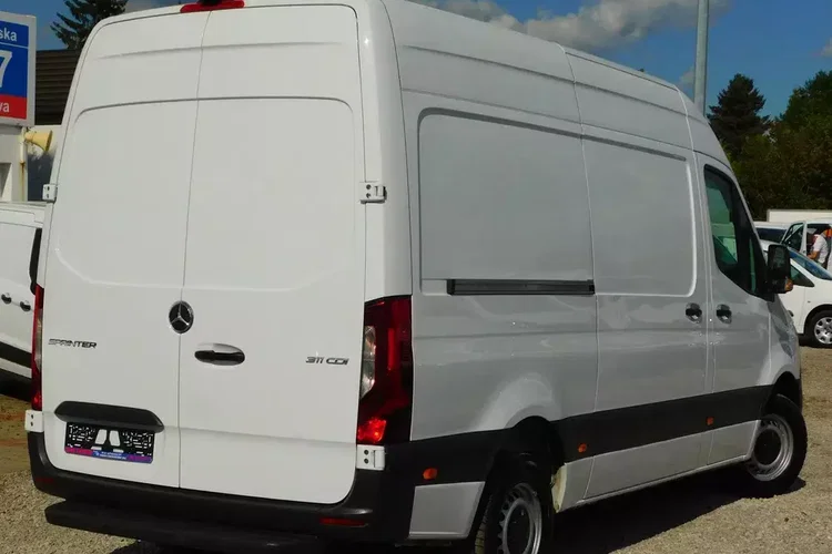 Mercedes Sprinter zdjęcie 2