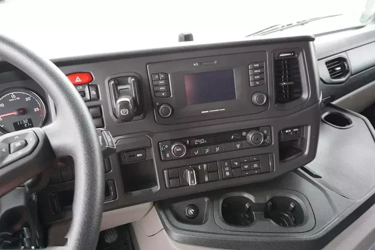 Scania P 410 / E 6 / BDF + WINDA / 7.15 , 7.45, 7.82 M / RETARDER zdjęcie 29