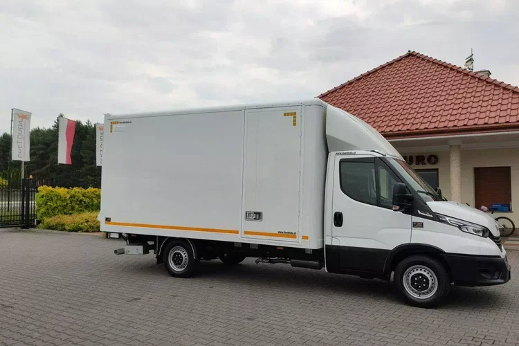 Iveco Daily 35S16S V zdjęcie 24