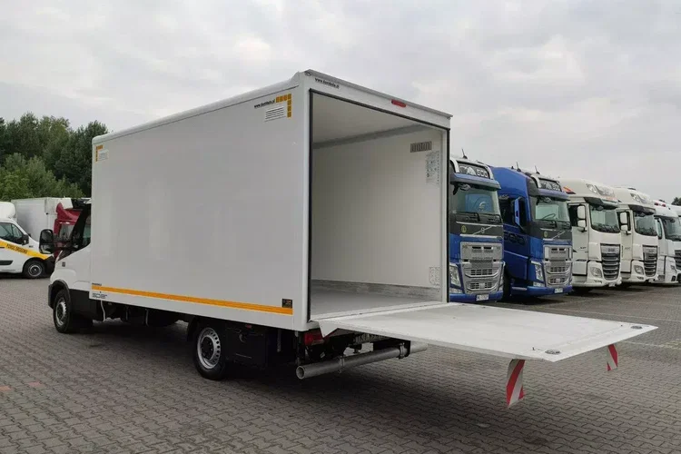 Iveco Daily 35S16S V zdjęcie 3