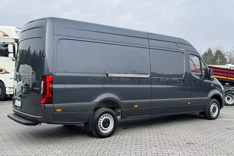 Mercedes 319 zdjęcie 10