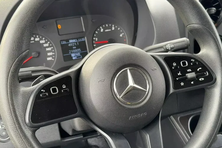 Mercedes 319 zdjęcie 21