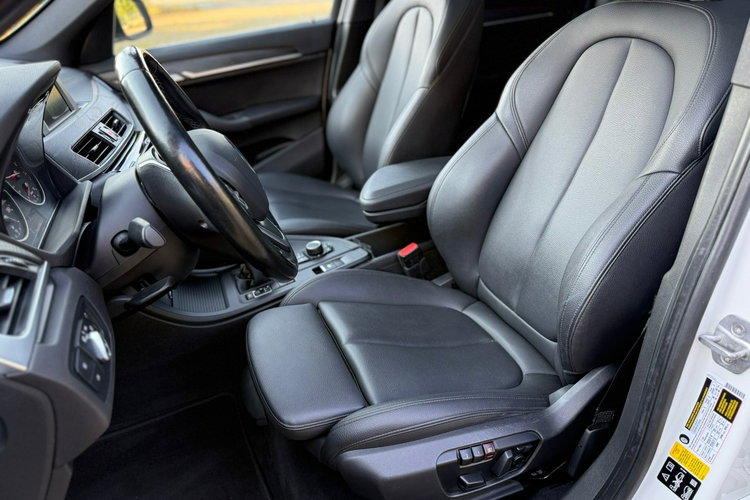 BMW X1 2.0 Executive zdjęcie 19