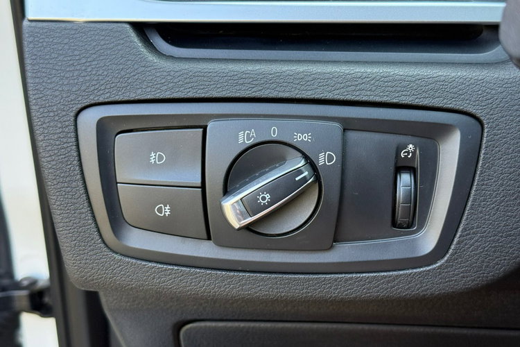 BMW X1 2.0 Executive zdjęcie 24