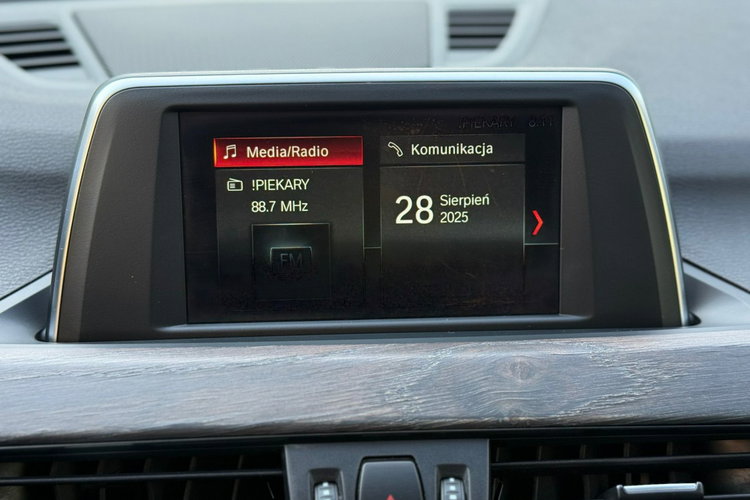BMW X1 2.0 Executive zdjęcie 30