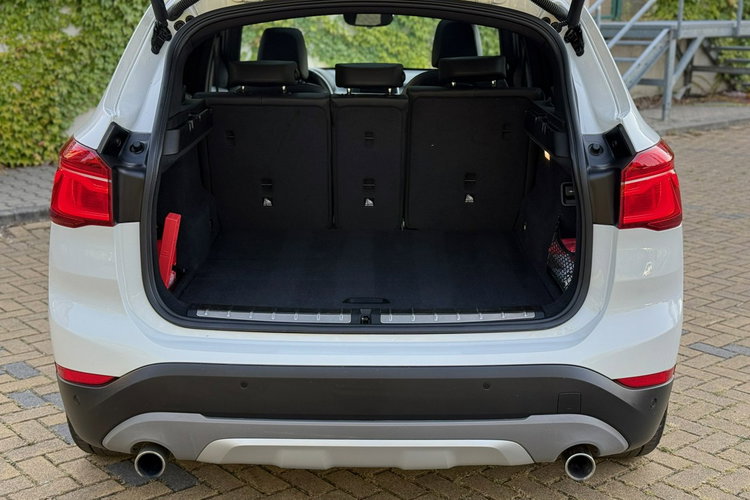 BMW X1 2.0 Executive zdjęcie 37