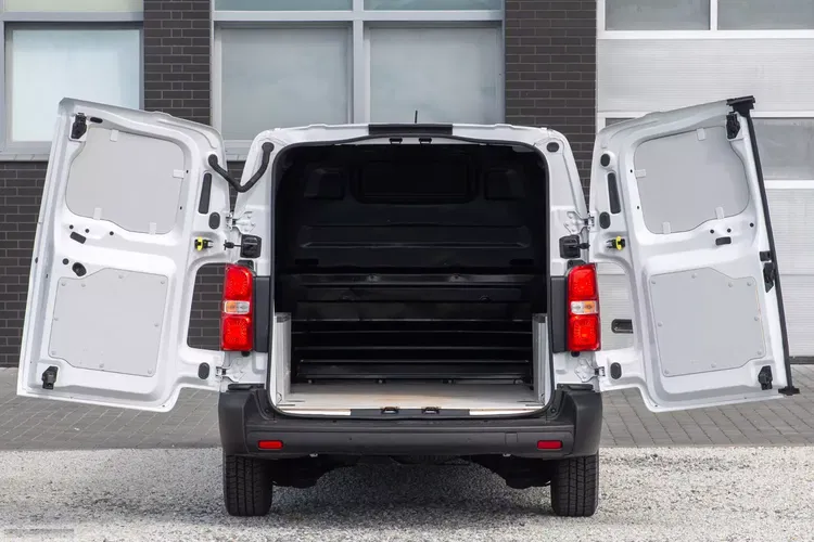 Fiat Scudo L3H1 AUTOMAT 2.0 180KM Maxi zdjęcie 25