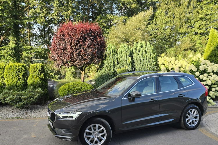 Volvo XC 60 D3 Momentum Pro / Bezwypadkowy / zdjęcie 3