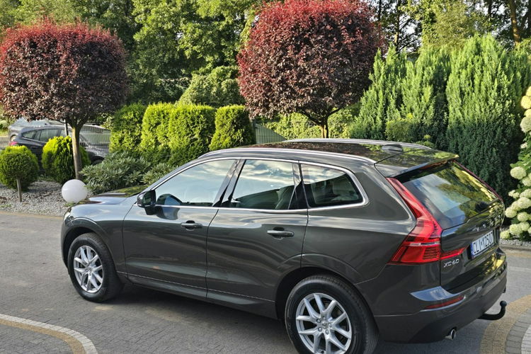 Volvo XC 60 D3 Momentum Pro / Bezwypadkowy / zdjęcie 4