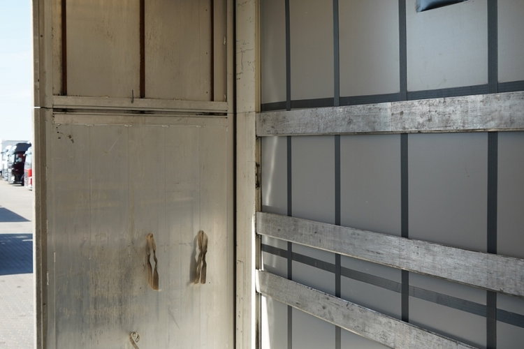 Scania R 450 / ZESTAW TANDEM 120 M3 / PRZEJAZDOWY / OŚ SKRĘTNA PODNOSZONA / MEGA /  2021 ROK / FRUEHAUF / PO KONTRAKCIE SERWISOWYM zdjęcie 32