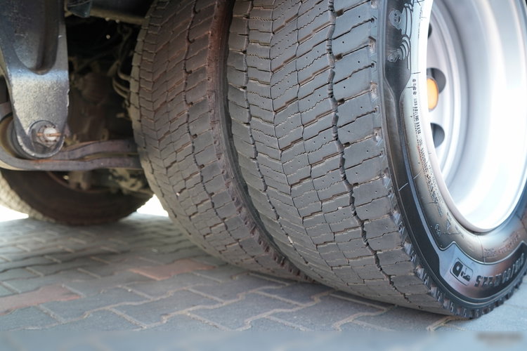 Scania R 450 / ZESTAW TANDEM 120 M3 / PRZEJAZDOWY / OŚ SKRĘTNA PODNOSZONA / MEGA /  2021 ROK / FRUEHAUF / PO KONTRAKCIE SERWISOWYM zdjęcie 36