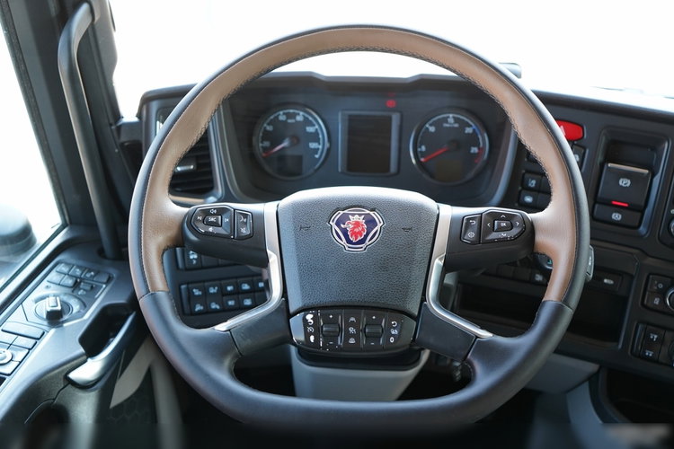 Scania R 450 / ZESTAW TANDEM 120 M3 / PRZEJAZDOWY / OŚ SKRĘTNA PODNOSZONA / MEGA /  2021 ROK / FRUEHAUF / PO KONTRAKCIE SERWISOWYM zdjęcie 45