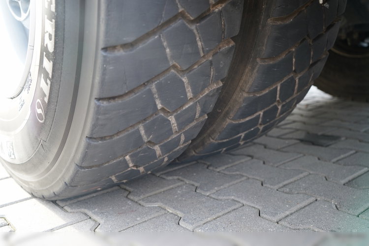 Renault C 430 / 6X4 / WYWROTKA 5.5 M + HDS ATLAS 240.2 A5 / WYSIĘG 14.5 M / MAX UDŹWIG 4520 KG / STEROWANIE RADIOWE / ROTATOR / WIDŁY DO PALET / 2020 ROK zdjęcie 32