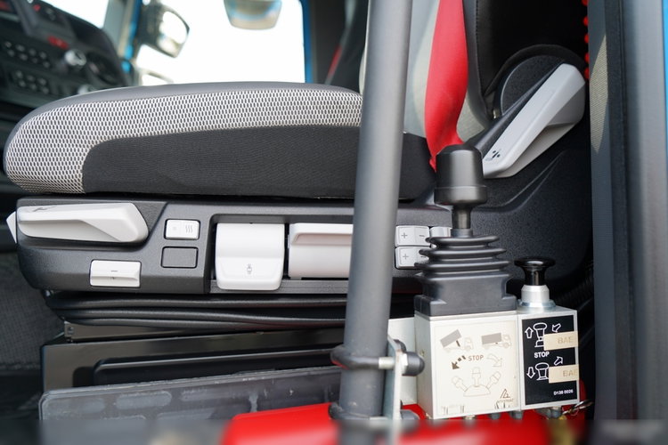 Renault C 430 / 6X4 / WYWROTKA 5.5 M + HDS ATLAS 240.2 A5 / WYSIĘG 14.5 M / MAX UDŹWIG 4520 KG / STEROWANIE RADIOWE / ROTATOR / WIDŁY DO PALET / 2020 ROK zdjęcie 36