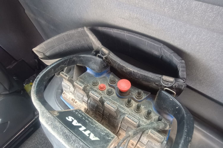 Renault C 430 / 6X4 / WYWROTKA 5.5 M + HDS ATLAS 240.2 A5 / WYSIĘG 14.5 M / MAX UDŹWIG 4520 KG / STEROWANIE RADIOWE / ROTATOR / WIDŁY DO PALET / 2020 ROK zdjęcie 48