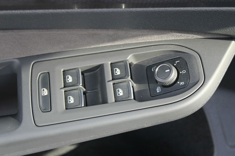 Volkswagen Golf GTI 245 KM zdjęcie 12