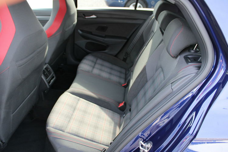 Volkswagen Golf GTI 245 KM zdjęcie 14