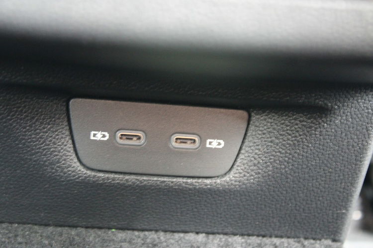 Volkswagen Golf GTI 245 KM zdjęcie 18