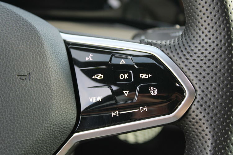 Volkswagen Golf GTI 245 KM zdjęcie 23