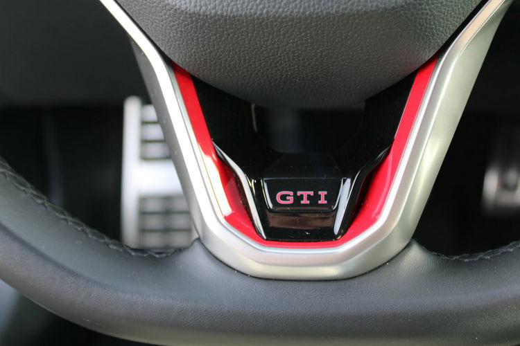 Volkswagen Golf GTI 245 KM zdjęcie 24