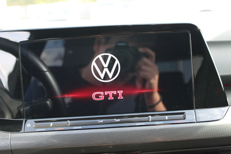 Volkswagen Golf GTI 245 KM zdjęcie 27
