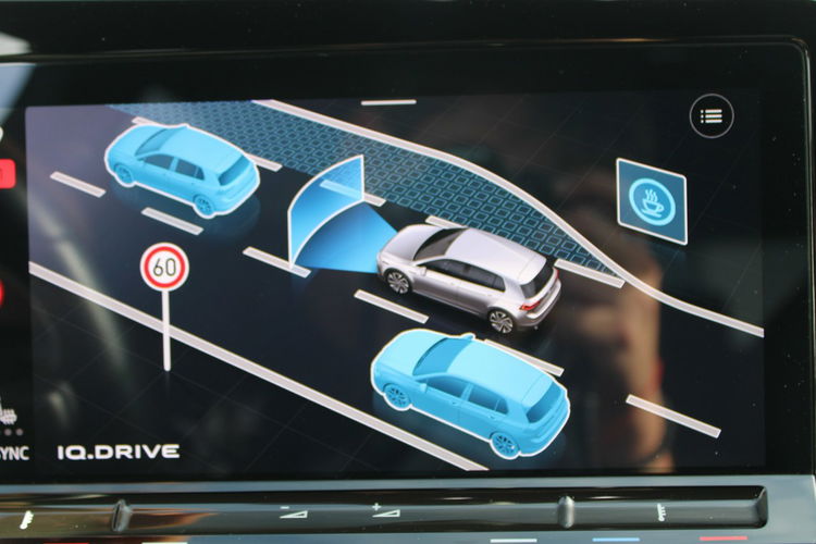 Volkswagen Golf GTI 245 KM zdjęcie 33