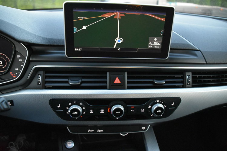 Audi A4 2.0Tdi 150Km Navi Led Virtual cokpit Skóra Gwarancja zdjęcie 16