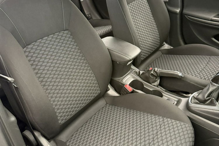 Opel Astra 1.6 110 Km Salon PL Navi Tempomat Climatronic Stan Idealny Gwarancja zdjęcie 6