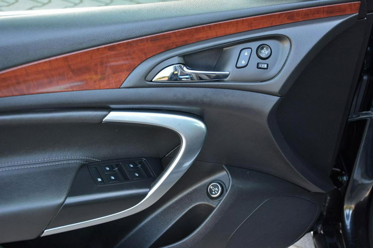 Opel Insignia 1.6T(170KM) Bi-xenon Navi Parktr. Kamera BLIS Virtual El.klapa Alu18 zdjęcie 17