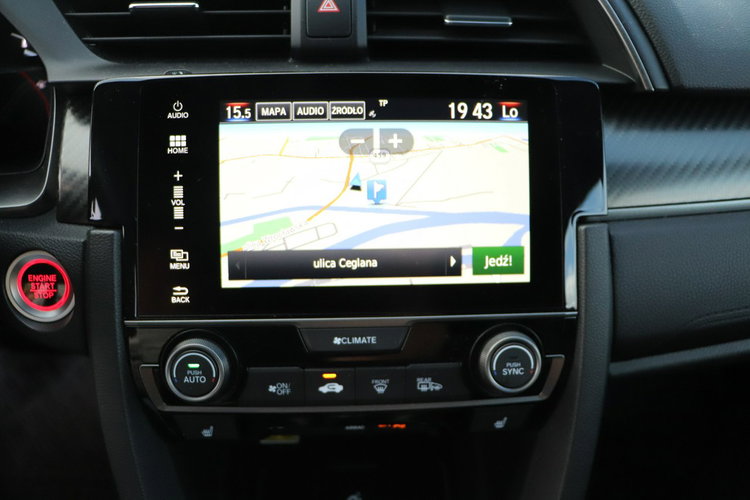 Honda Civic krajowy.2-wł, serwis, model 2018, dach szklany panoramiczny zdjęcie 11