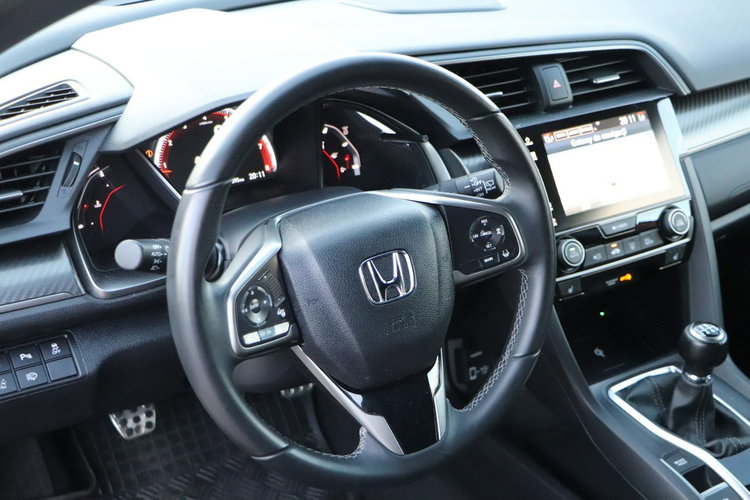 Honda Civic krajowy.2-wł, serwis, model 2018, dach szklany panoramiczny zdjęcie 22