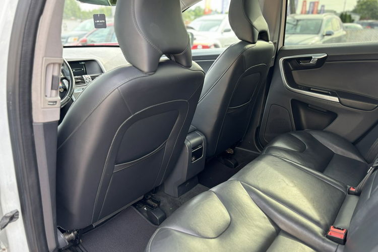 Volvo XC 60 Gwarancja, Wypas, Panorama, Navi, Skóra, Automat zdjęcie 22