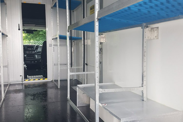 Iveco Daily KONTENER NISKOPODŁOGOWY 4.43x2.23x2.42 SKLEP BAR FOODTRUCK KAMPER AC zdjęcie 23