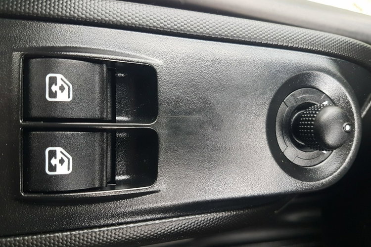 Iveco Daily KONTENER NISKOPODŁOGOWY 4.43x2.23x2.42 SKLEP BAR FOODTRUCK KAMPER AC zdjęcie 9