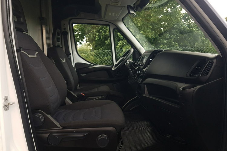 Iveco Daily KONTENER NISKOPODŁOGOWY 4.43x2.23x2.42 SKLEP BAR FOODTRUCK KAMPER AC zdjęcie 21