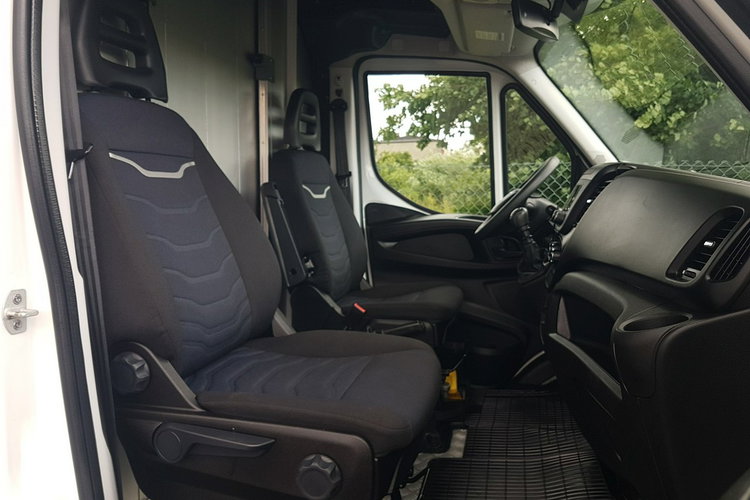 Iveco Daily KONTENER NISKOPODŁOGOWY 4.43x2.23x2.42 SKLEP BAR FOODTRUCK KAMPER AC zdjęcie 8