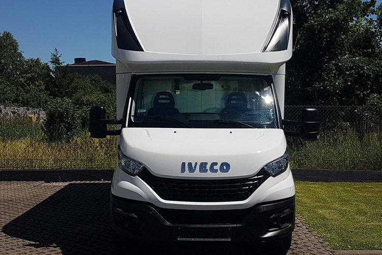 Iveco Daily KONTENER NISKOPODŁOGOWY 4.43x2.23x2.42 SKLEP BAR FOODTRUCK KAMPER AC zdjęcie 15
