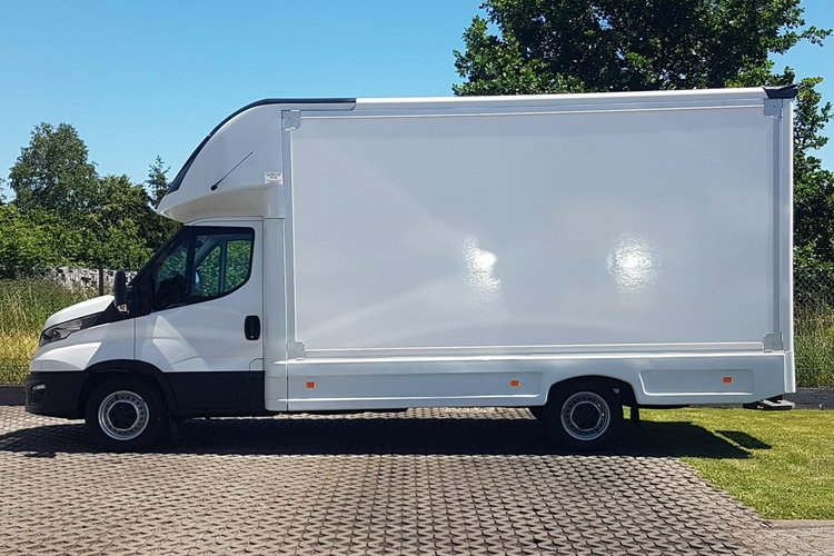 Iveco Daily KONTENER NISKOPODŁOGOWY 4.43x2.23x2.42 SKLEP BAR FOODTRUCK KAMPER AC zdjęcie 12