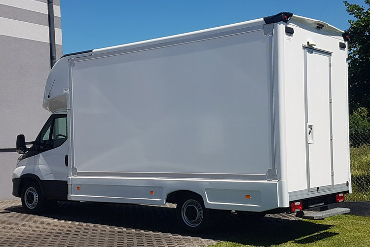 Iveco Daily KONTENER NISKOPODŁOGOWY 4.43x2.23x2.42 SKLEP BAR FOODTRUCK KAMPER AC zdjęcie 3