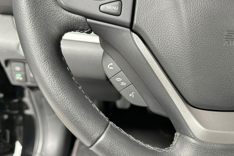 Honda CR-V 2.0i-VTEC 155KM Executive 4WD Navi Bi-Xenon Kamera Hak zdjęcie 49